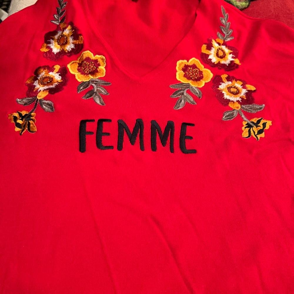 Top - Picture 4 of 4